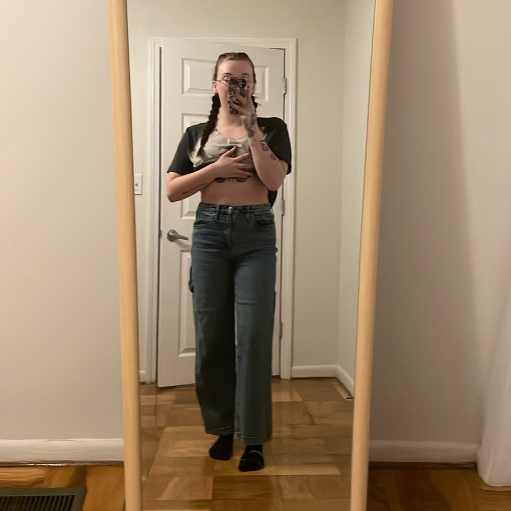 UNIVERSAL THREADS CARGO JEANS